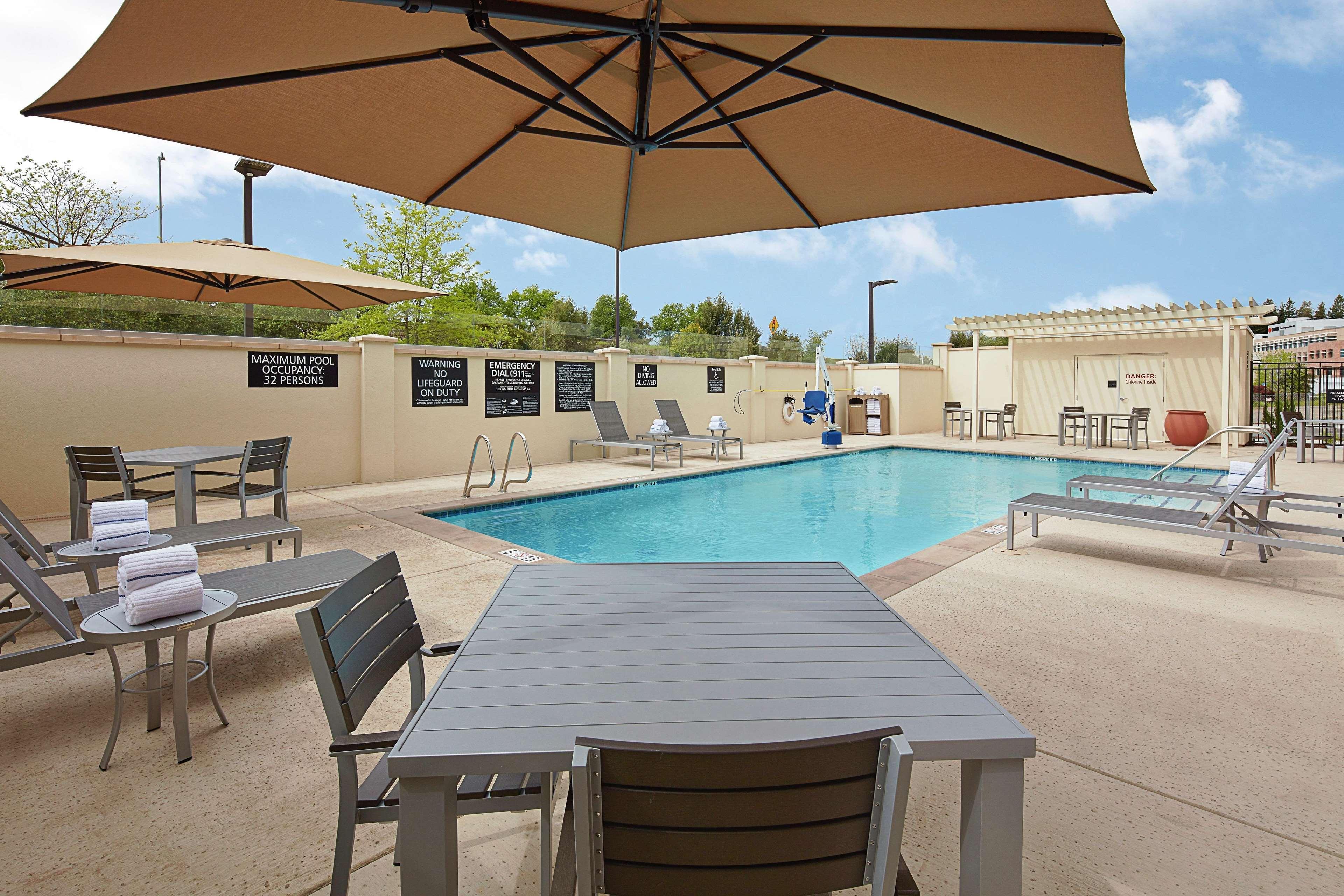 Hampton Inn & Suites Sacramento At Csus Dış mekan fotoğraf