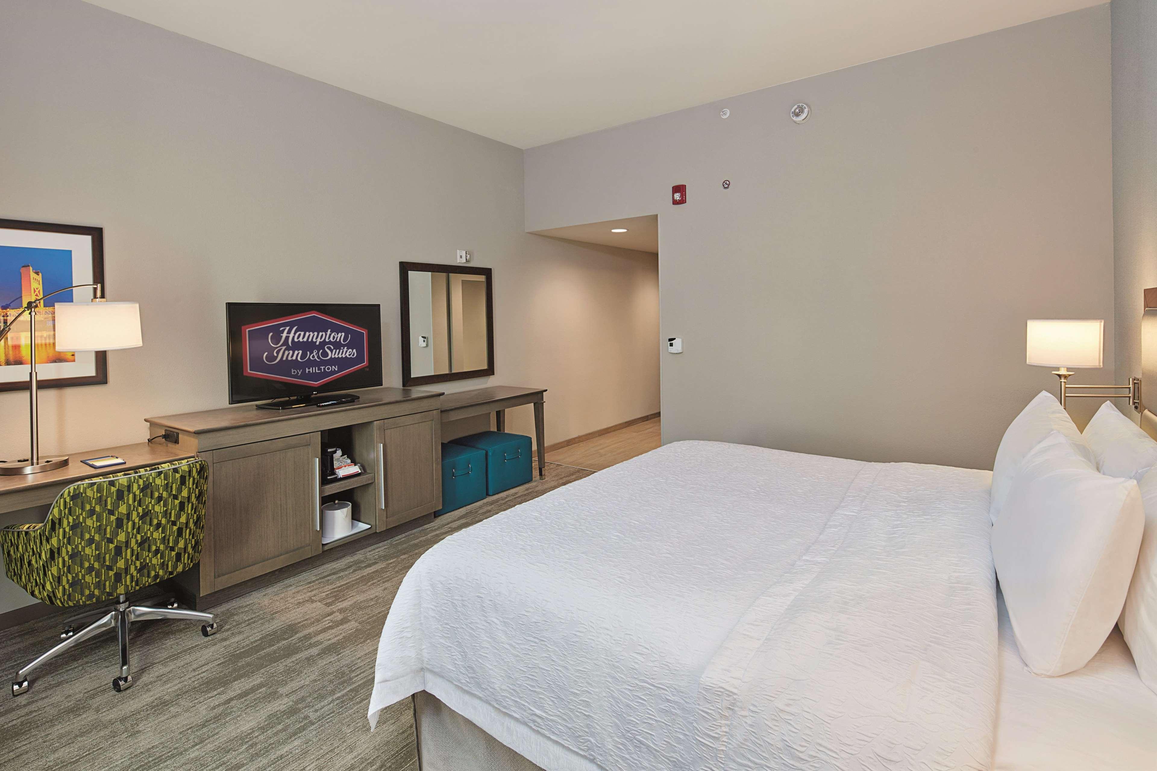 Hampton Inn & Suites Sacramento At Csus Dış mekan fotoğraf